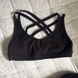 Young LaWomen's Black Strappy Sports Bra size small